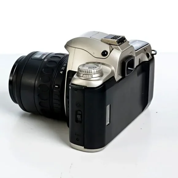 Pentax ZX-50 35mm SLR Film Camera with 35-80mm Pentax Lens - Works